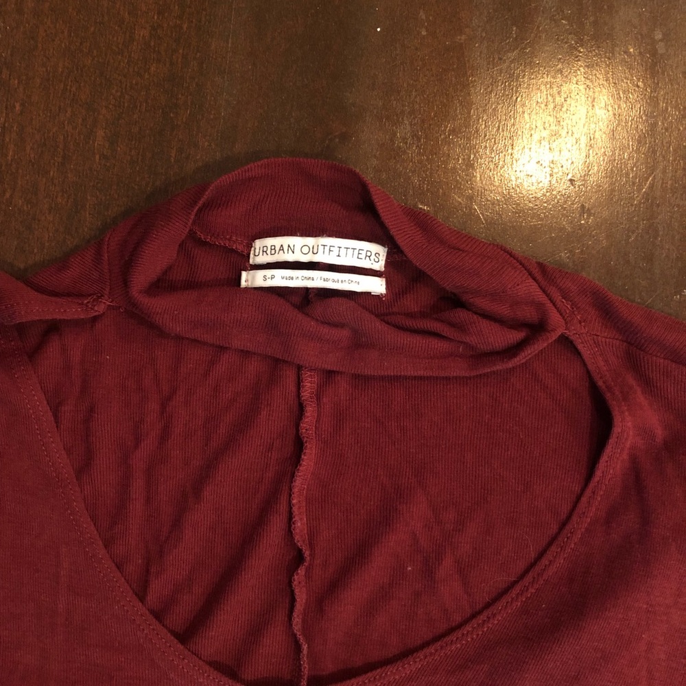 Long sleeve tee with choker detail